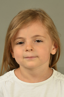 4 Ya Kz ocuk Manken - Arya Kaya