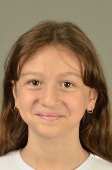 Bayan Oyuncu - Mira Kaplan