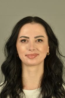 Bayan Oyuncu - Burcu Sedghi