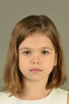 6 Ya Kz ocuk Manken - Farah Nil Sedghi