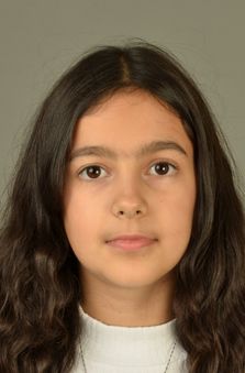 Bayan Cast - Alize Yaner