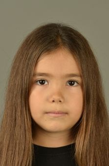 5 Ya Kz ocuk Manken - Defne Gke