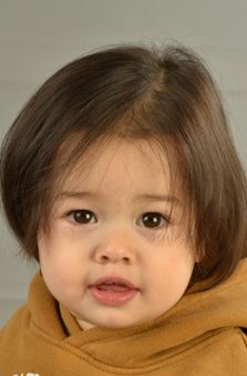 1 Ya� K�z �ocuk Manken - Jasmine Canbaz