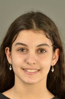 12 Ya� K�z �ocuk Oyuncu - Lavinya Hira Uzmano�lu