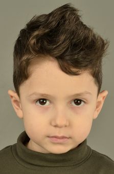 3 Ya� Erkek �ocuk Oyuncu - Aren �mer Y�ld�z