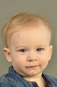 Erkek Oyuncu - Demir �zkaraka�