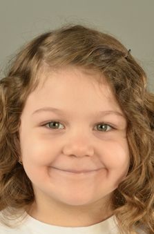 K�z �ocuk Oyuncu - Almina Mira Akman