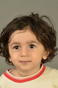 1 Ya� Erkek �ocuk Oyuncu - Adrian Hoseinzade