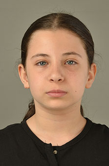 9 Ya� K�z �ocuk Oyuncu - Cemre G�lc�o�lu