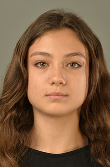 11 Ya� K�z �ocuk Oyuncu - Emine Ada Sezer