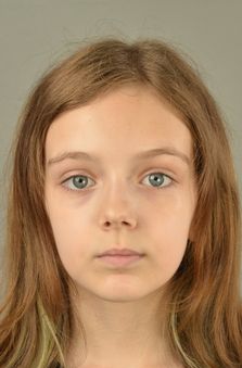 9 Ya� K�z �ocuk Cast - Defne �etin