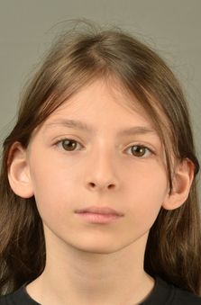 9 Ya� K�z �ocuk Manken - Elif Ada Tan