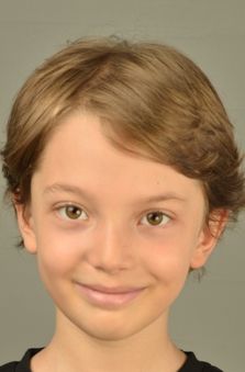8 Ya� Erkek �ocuk Manken - �a�an Biter