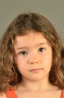 3 Ya� K�z �ocuk Oyuncu - Azra Roza �lhan