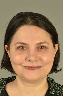 41 - 49 Ya� Bayan Oyuncu - Erin� Kadem