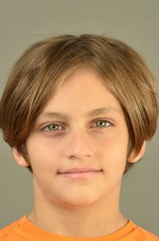 Erkek �ocuk Oyuncu - Mehmet Akif D�zg�n