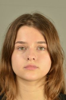 20 - 25 Ya� Bayan Fotomodel - Mediha �zabella Din�ler