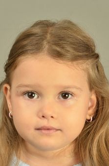 K�z �ocuk Oyuncu - Parla G�ne� Yayg�n