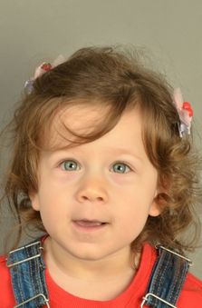 K�z �ocuk Oyuncu - Eliz Y�ld�r�m